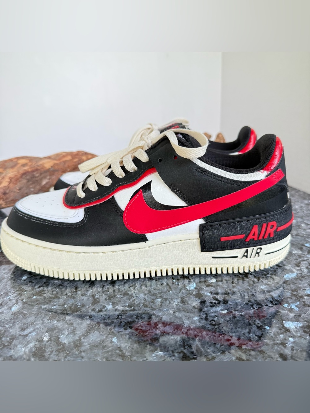 Nike AF 1 Air Force Ones Shadow W Sz 10, Summit White/University Red DR7883-102 - Picture 4 of 13